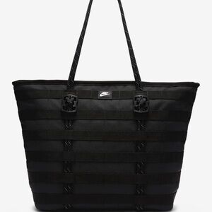 Nike Sportswear tote
RPM Tote (26L)